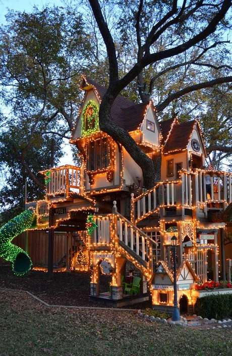 33. É difícil não se apaixonar por essa decoração de natal para jardim externo. Fonte: Pinterest 33. É difícil não se apaixonar por essa decoração de natal para jardim externo. Fonte: Pinterest