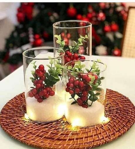 55. Enfeites de natal para mesa bem decorada – Via: Pinterest
