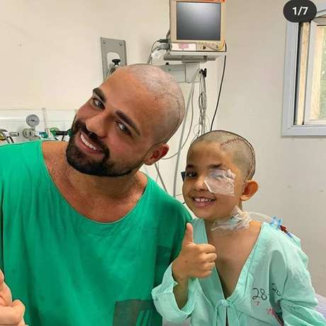 Neurocirurgião Caio Nuto e o paciente Pedro Cardozo Neurocirurgião Caio Nuto e o paciente Pedro Cardozo