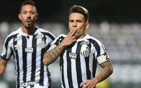 Soteldo tem suposta despedida pelo Santos (Foto: Twitter/Santos) Soteldo tem suposta despedida pelo Santos (Foto: Twitter/Santos)