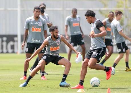 uniforme treino corinthians