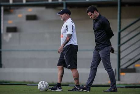 Sampaoli foi à festa promovida pelo seu gerente de futebol,Gabriel Andreata, gerando desconforto no clube pelo risco que criou de contágio pelo coronavírus-(Bruno Cantini/Agência Galo) Sampaoli foi à festa promovida pelo seu gerente de futebol,Gabriel Andreata, gerando desconforto no clube pelo risco que criou de contágio pelo coronavírus-(Bruno Cantini/Agência Galo)