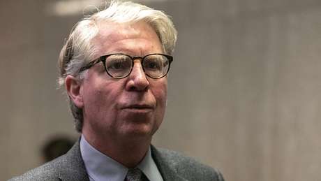 Cyrus Vance comanda uma investigação criminal contra a Organização Trump desde 2018