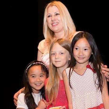 Susan Polgar defende apoio a meninas para mantê-las jogando xadrez Susan Polgar defende apoio a meninas para mantê-las jogando xadrez