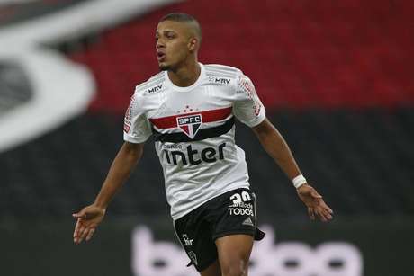 São Paulo é o novo líder do Campeonato Brasileiro (Rubens Chiri/saopaulofc.net) São Paulo é o novo líder do Campeonato Brasileiro (Rubens Chiri/saopaulofc.net)