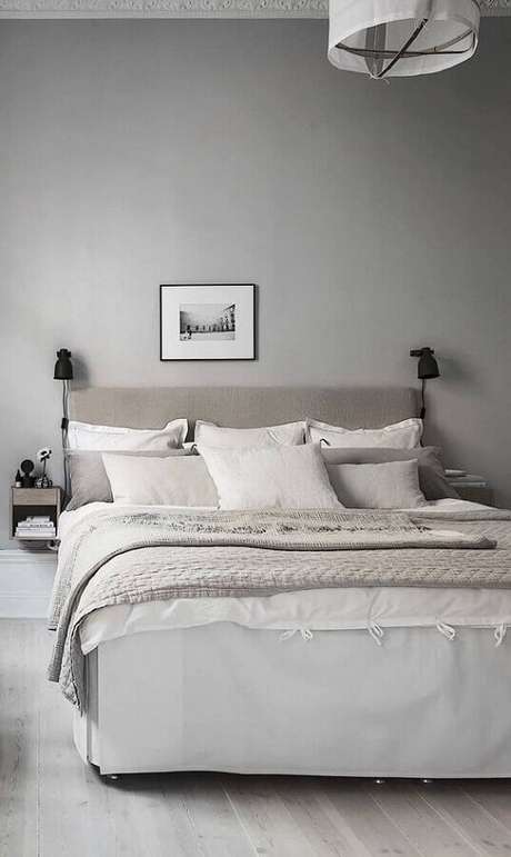 26. Luminária de parede para decoração de quarto minimalista cinza claro – Foto: Coco Lapine Design 26. Luminária de parede para decoração de quarto minimalista cinza claro – Foto: Coco Lapine Design