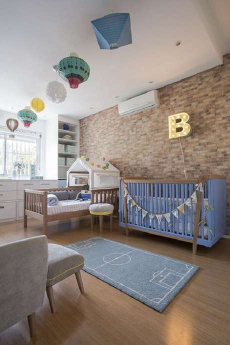 52. Tapete para quarto infantil com estampa de gramado de futebol. Fonte: Pinterest