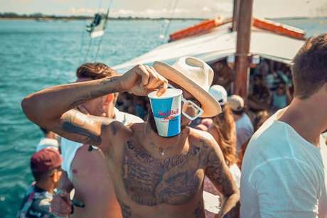 Red Bull patrocinava as festas de Neymar na Bahia