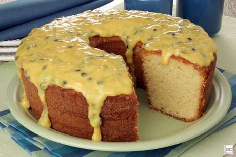 Guia da Cozinha - Bolo de maracujá cremoso para o lanche da tarde