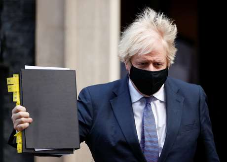 Premiê britânico, Boris Johnson, em Londres06/01/2021 REUTERS/John Sibley
