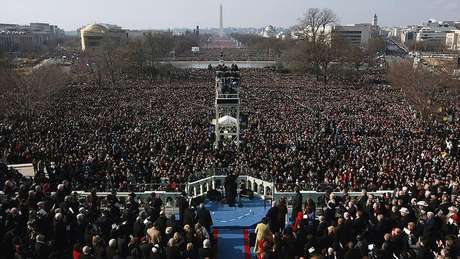 Cerca de 2 milhões de pessoas compareceram à posse de Obama em 2009