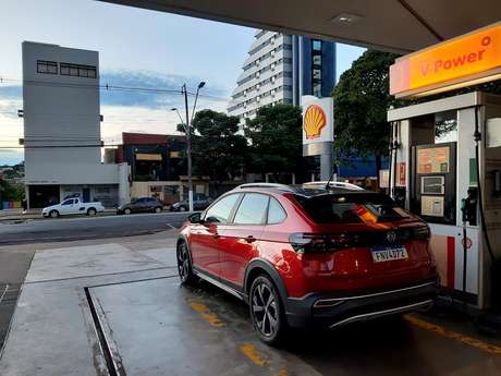Consumo do nível é razoavelmente bom, pois o carro tem motor 1.0 turbo de 116 cv com gasolina e 128 cv com etanol. Consumo do nível é razoavelmente bom, pois o carro tem motor 1.0 turbo de 116 cv com gasolina e 128 cv com etanol.