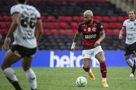 O atacante Gabriel Barbosa em ação pelo Flamengo, contra o Ceará, no Maracanã (Foto: Alexandre Vidal / Flamengo)