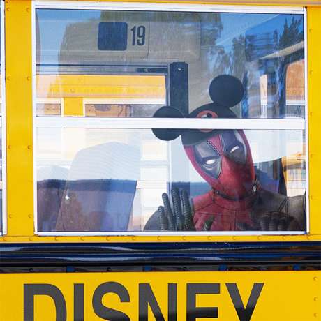 Ryan Reynolds brinca com presença de Deadpool 3 na Disney Ryan Reynolds brinca com presença de Deadpool 3 na Disney