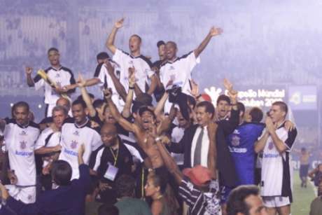 Corinthians comemorou o Mundial de 2000 (Foto: Arquivo Lance)