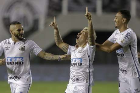 Soteldo marcou o segundo gol do Santos na vitória por 3 a 0 contra o Boca (Foto: Andre Penner / POOL / AFP) Soteldo marcou o segundo gol do Santos na vitória por 3 a 0 contra o Boca (Foto: Andre Penner / POOL / AFP)