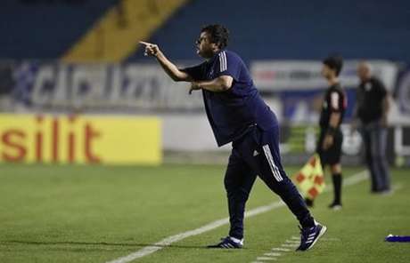 Adilson, de 52 anos, trabalhou em um clube pela última vez em 2020, no Cruzeiro-(Bruno Haddad/Cruzeiro) Adilson, de 52 anos, trabalhou em um clube pela última vez em 2020, no Cruzeiro-(Bruno Haddad/Cruzeiro)