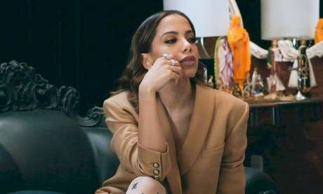 Anitta fala sobre processo de uso de imagem movido por fã Anitta fala sobre processo de uso de imagem movido por fã