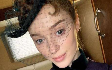 Phoebe Dynevor diz que não imagina como filmaria a 2ª temporada de Bridgerton na pandemia Phoebe Dynevor diz que não imagina como filmaria a 2ª temporada de Bridgerton na pandemia