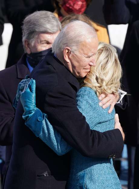 Joe Biden com sua esposa, Jill Biden