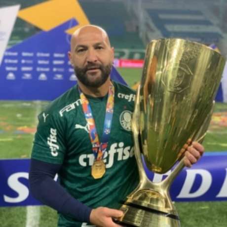 Rogério celebrando título do Paulistão (Foto: Divulgação/Palmeiras) Rogério celebrando título do Paulistão (Foto: Divulgação/Palmeiras)