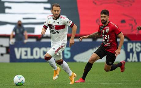 De olho em Everton Ribeiro: Al-Nasr fez proposta ao meia do Flamengo (Foto: Alexandre Vidal / Flamengo) De olho em Everton Ribeiro: Al-Nasr fez proposta ao meia do Flamengo (Foto: Alexandre Vidal / Flamengo)