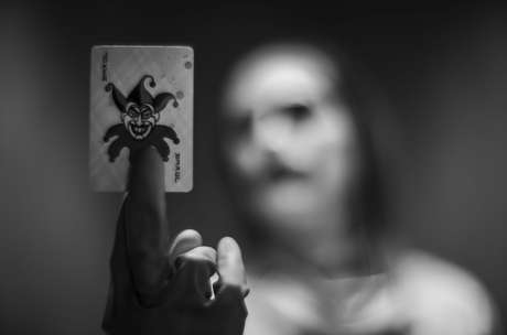 Zack Snyder revela primeira imagem do Coringa na nova vers&atilde;o de Liga da Justi&ccedil;a