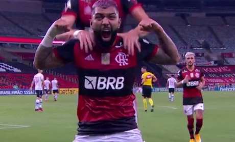 Gabigol comemora o 1 a 0 contra o Vasco