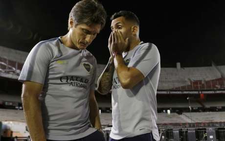 Schelotto teve problemas de relacionamento com Tévez (Foto: Divulgação) Schelotto teve problemas de relacionamento com Tévez (Foto: Divulgação)