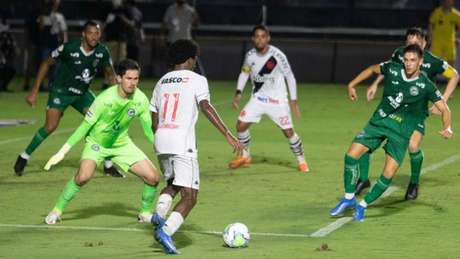 Vasco voltou a fazer gol depois de seis partidas, e venceu após sete (Mauricio Pingo/Photo Premium) Vasco voltou a fazer gol depois de seis partidas, e venceu após sete (Mauricio Pingo/Photo Premium)