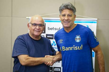 Novo contrato de Renato vai até o fim de 2021 (Lucas Uebel/Grêmio FBPA) Novo contrato de Renato vai até o fim de 2021 (Lucas Uebel/Grêmio FBPA)