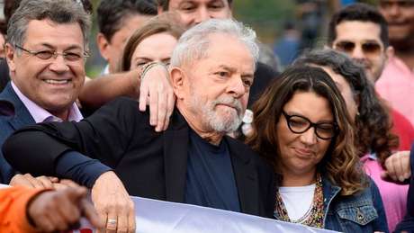 Lula foi solto em novembro de 2019, após 580 dias preso Lula foi solto em novembro de 2019, após 580 dias preso