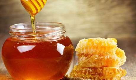 Coma mel e desfrute de 9 benefícios em seu corpo