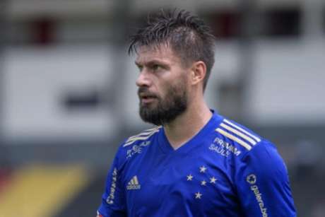 Sobis jogou como titular pela segunda vez seguida e fez o gol da vitória da Raposa sobre o Boa-(Gustavo Aleixo/Cruzeiro) Sobis jogou como titular pela segunda vez seguida e fez o gol da vitória da Raposa sobre o Boa-(Gustavo Aleixo/Cruzeiro)