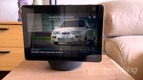 Amazon Echo Show 10 