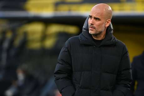 Guardiola pede, e City pode trocar 4 jogadores com o Barça