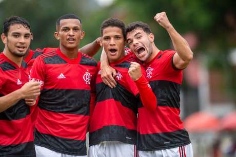 Video Veja Os Gols Da Goleada De 9 A 1 Do Flamengo Sobre O Macae No Carioca Sub 20