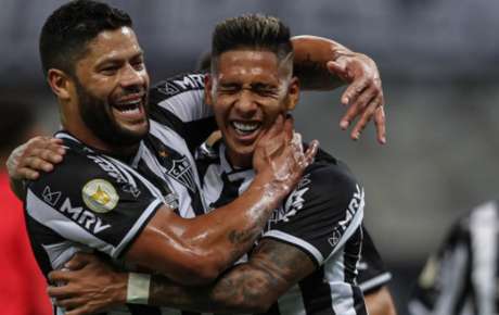 Zaracho foi um dos nomes do jogo com dois gols, sendo um deles com assistência de Hulk- (Foto: Pedro Souza/Atlético-MG)