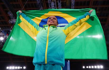 Rebeca Andrade ganha o ouro no salto nos Jogos de Tóquio