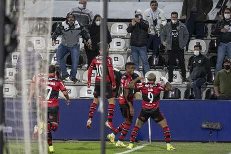 Flamengo Goleia Olimpia E Fica Perto Da Semi Da Libertadores