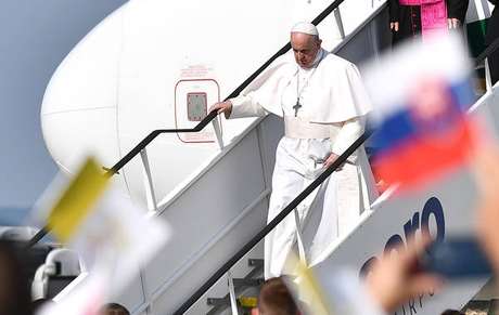 Papa Francisco chega em Bratislava, capital da Eslováquia