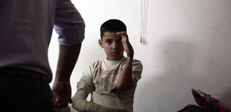 Bombardeio mata onze crianças em bairro rebelde na Síria