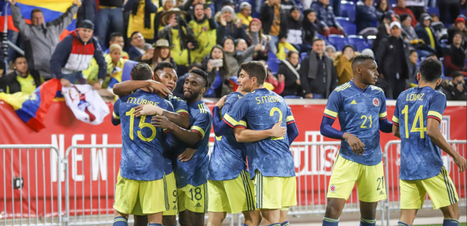 Mesmo sem astro, Colômbia vence Equador em amistoso