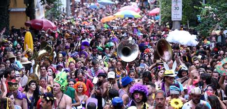 Com covid em alta, Rio transforma em lei Carnaval em julho