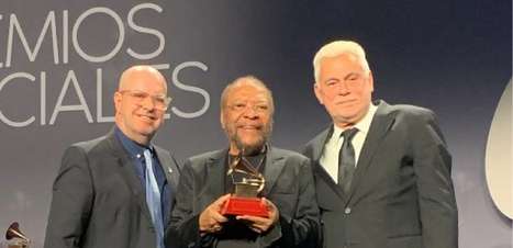 Martinho da Vila lança single e recebe homenagem do Grammy Latino