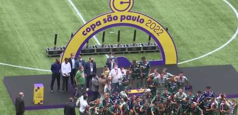 COPINHA: É campeão! Equipe levanta a tão sonhada taça da Copa São Paulo
