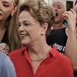 Dilma Rousseff é recebida com vaia e apoio durante votação, e vídeo viraliza