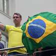 Flávio Bolsonaro passa por duas cirurgias em Brasília