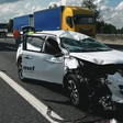 Tenista brasileira sobrevive a acidente após carro capotar duas vezes