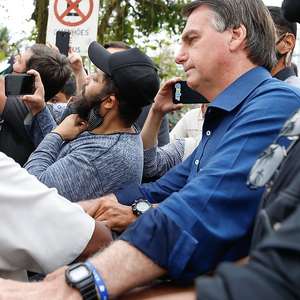 Bolsonaro pede "patriotismo" de redes de supermercado